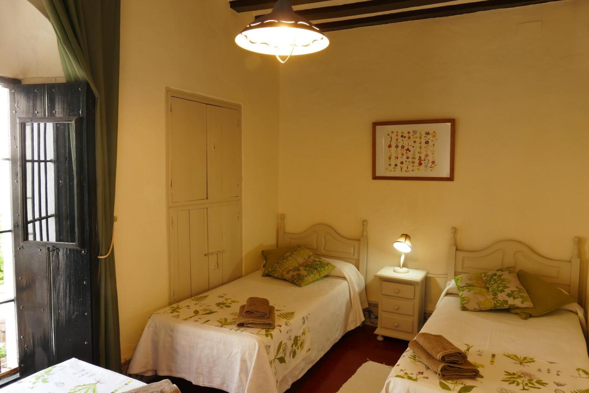 Alojamientos Turisticos Biarritz Fuenteheridos Room photo